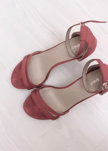 Cherry  Topuklu - Görsel 3