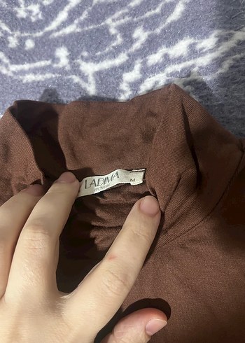 Kahverengi Kadın Kolsuz Yüksek Yakalı Atlet - Görsel 2