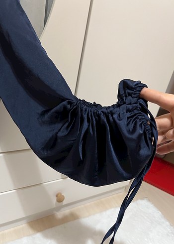 Uzun Kollu Siyah Kadın Bluz - Görsel 3