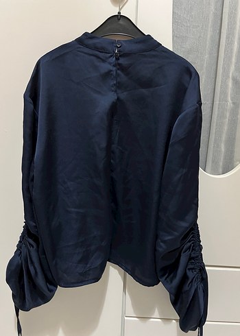 Uzun Kollu Siyah Kadın Bluz - Görsel 4