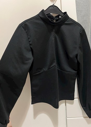 Siyah Yüksek Yakalı Kadın Sweatshirt - Görsel 2