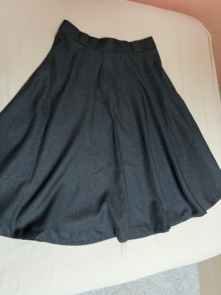 Gri Midi Uzunlukta Kadın Etek - Görsel 3