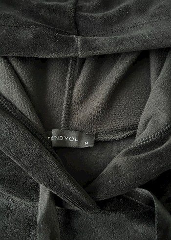 Siyah Kapüşonlu Kadife Takım - Görsel 3