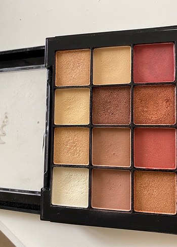 Bej Tonlarında Far Paleti - Görsel 2