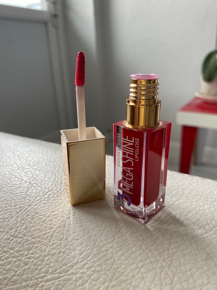 Parlak Kırmızı Ruj - Görsel 3