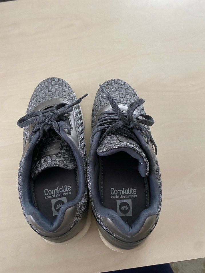 Gri Yılan Desenli Günlük Kadın Spor Ayakkabı - Görsel 4