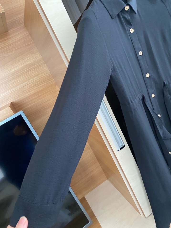 Düğmeli Siyah Uzun Kollu Tunik - Görsel 2