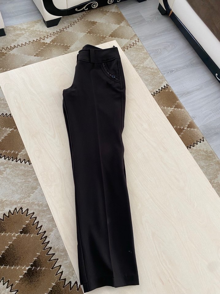 Kadın Siyah Bel Detaylı Kumaş Pantolon - Görsel 3