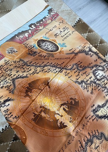 Harita desenli eşarp - Görsel 4