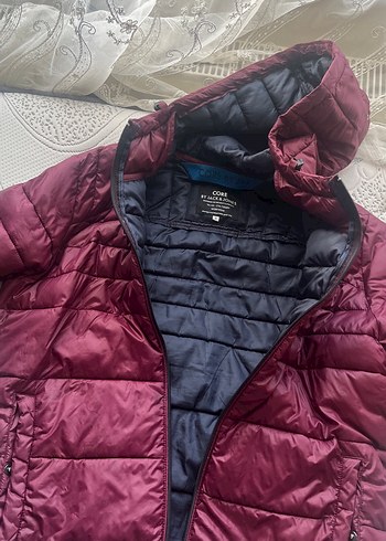 Bordo Kapüşonlu Kadın Kış Montu - Görsel 3