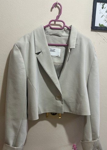 Bej Kısa Kesim Düğmeli Kadın Blazer - Görsel 3