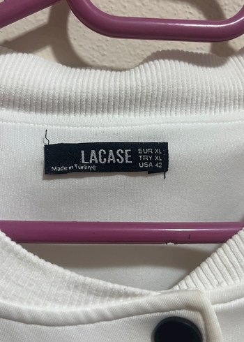 Düğmeli Beyaz Kadın Ceket - Görsel 2