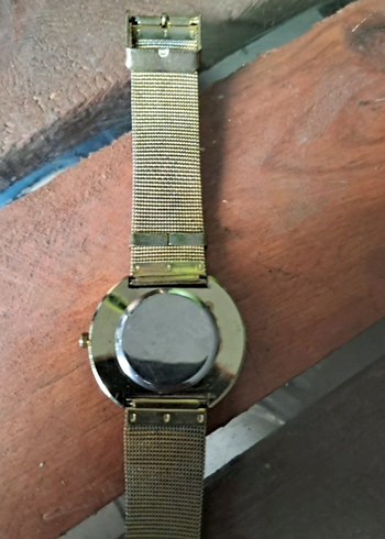 Parlak Altın Kadın Kol Saati ART2 - Görsel 3