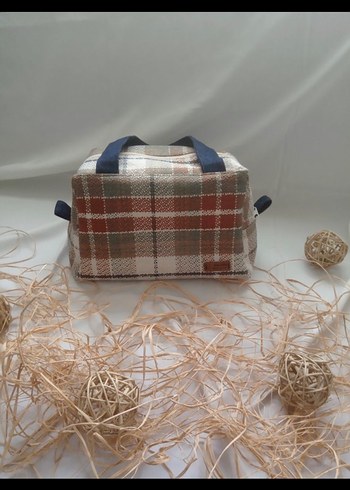 Kahverengi Kareli Kadın Makyaj Çantası - Görsel 3