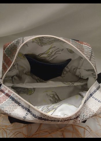 Kahverengi Kareli Kadın Makyaj Çantası - Görsel 6