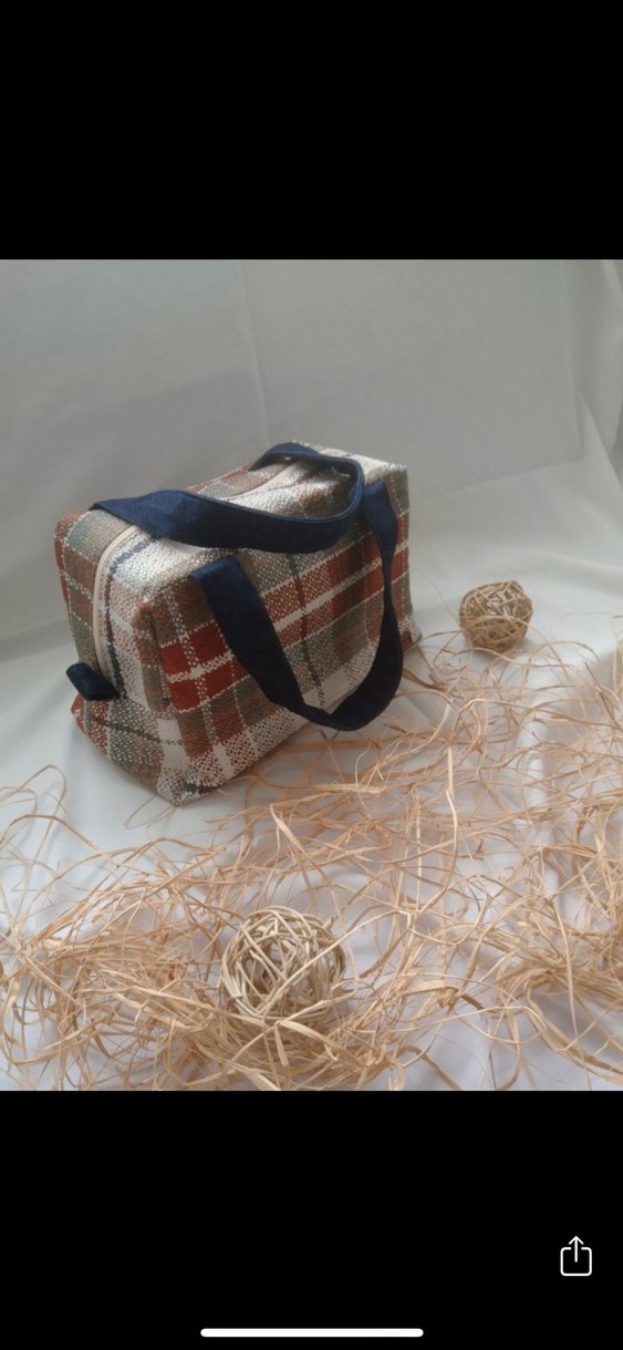 Kahverengi Kareli Kadın Makyaj Çantası - Görsel 5