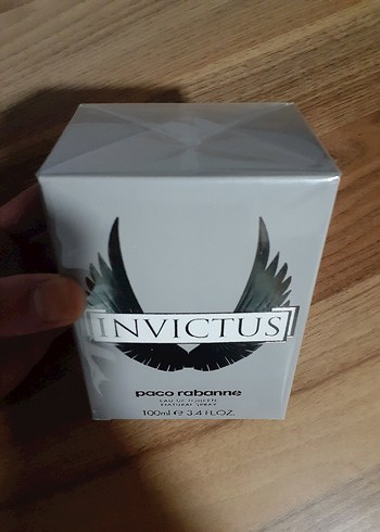 Paco Rabanne Invictus Erkek Parfümü 100 ml - Görsel 2