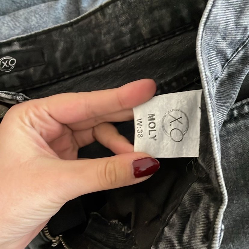 Gri Düğmeli Kadın Denim Midi Şort - Görsel 4