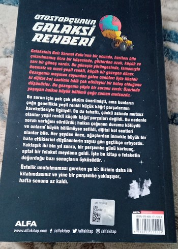 Otostopçunun Galaksi Rehberi - Douglas Adams - Görsel 3