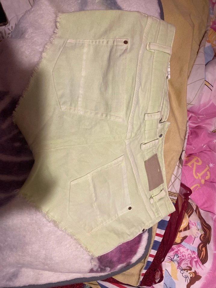 Sarı Midi Keten Kadın Şort - Görsel 4