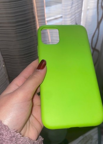 Parlak yeşil ve desenli telefon kılıfları - Görsel 2