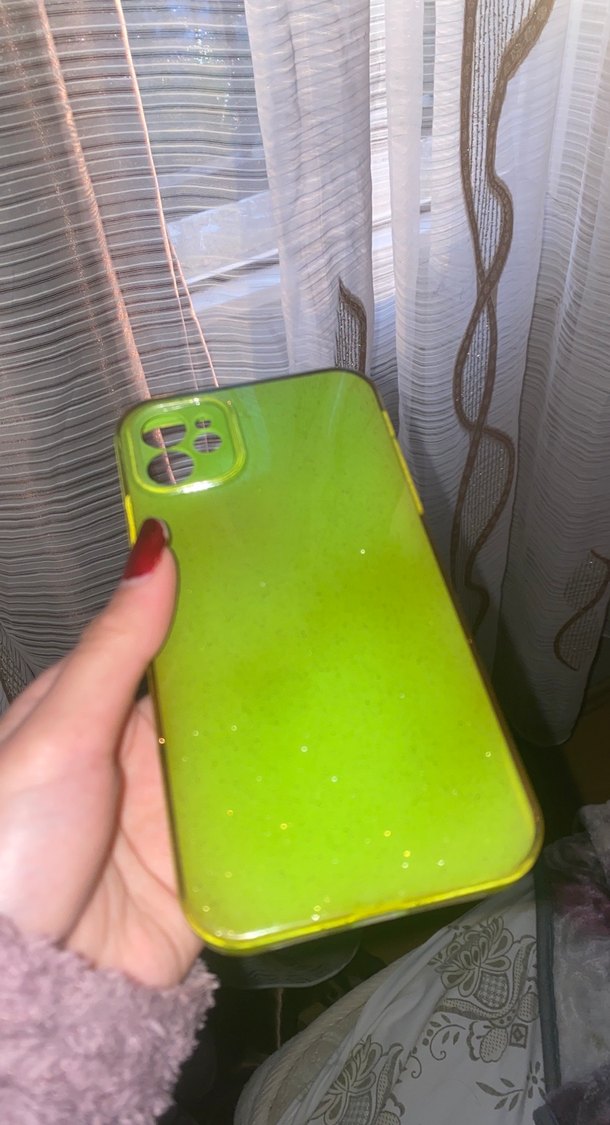 Parlak yeşil ve desenli telefon kılıfları - Görsel 3