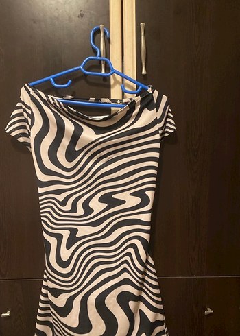 Zebra Desenli Mini Drapeli Kadın Elbise - Görsel 3