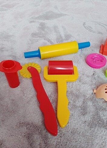 Beden Renk Play-Doh Saç Tasarım ve Pizza Seti oyun hamurlu
