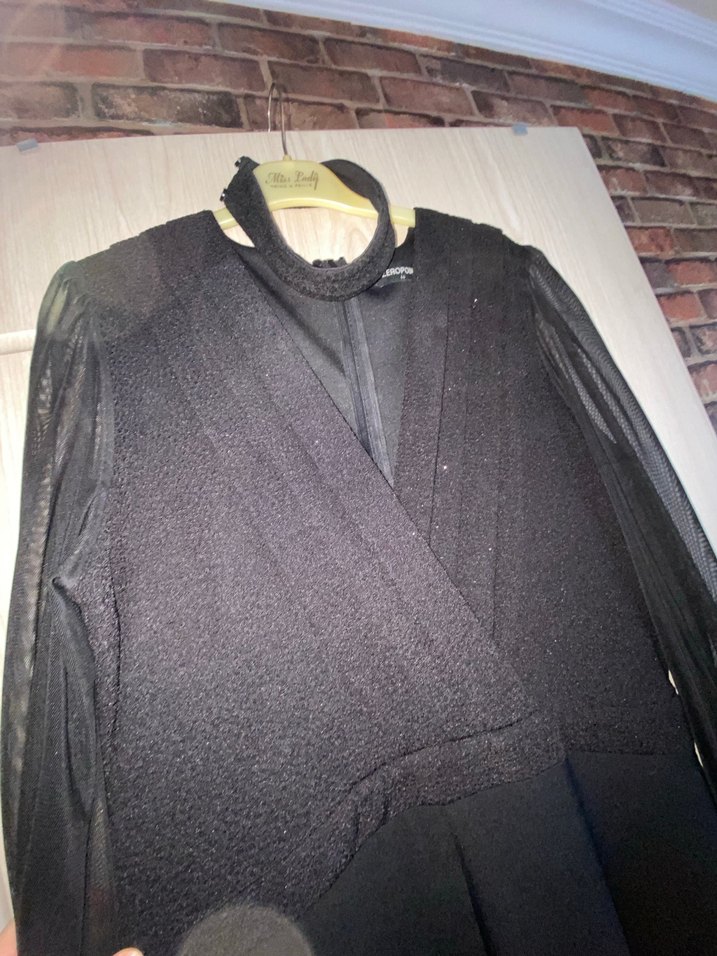 Uzun Siyah V Yaka tulum - Görsel 3