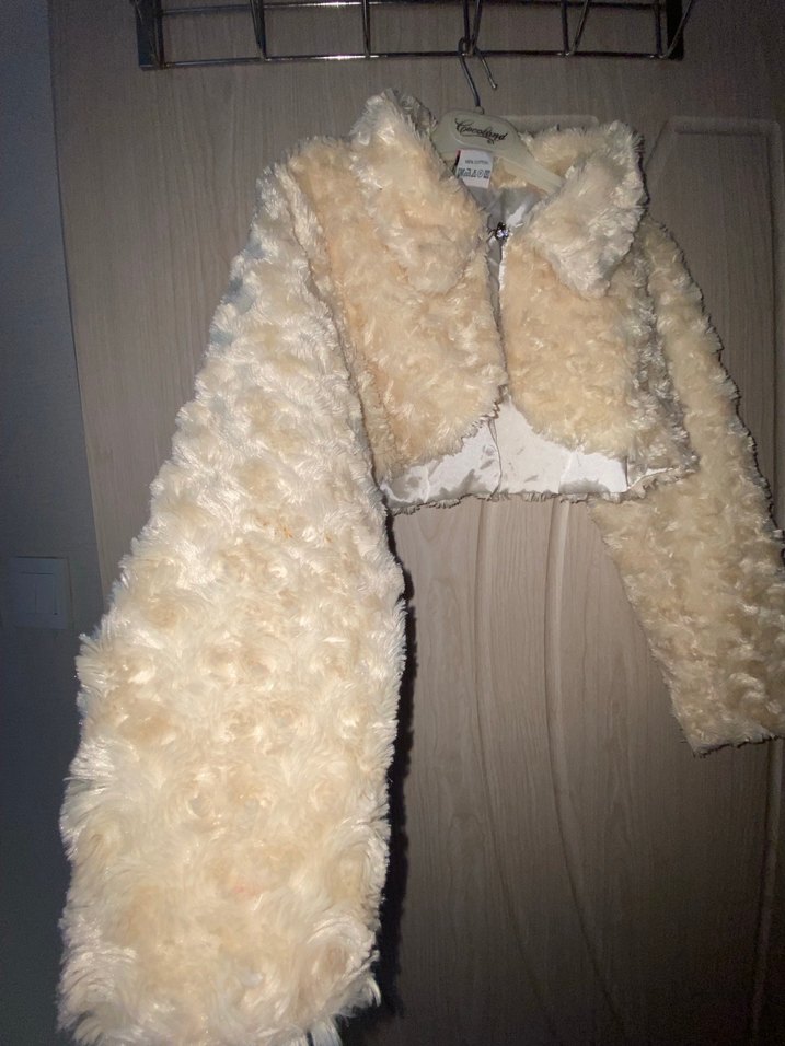 Kız Çocuk Beyaz Kürk Detaylı Bolero - Görsel 2