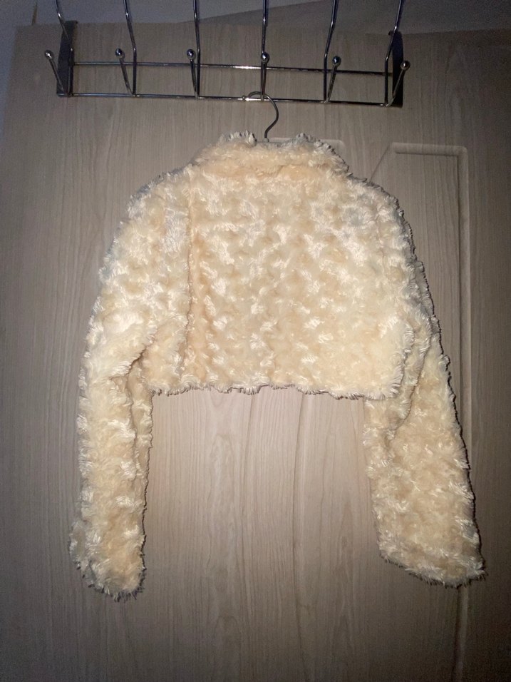 Kız Çocuk Beyaz Kürk Detaylı Bolero - Görsel 4