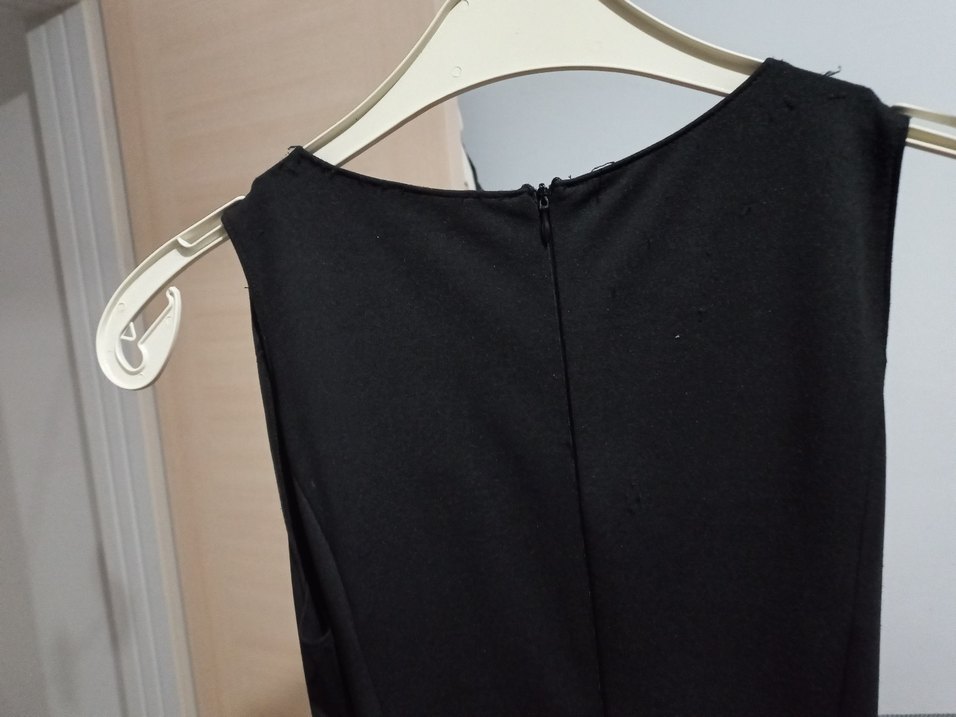 Siyah Uzun V Yaka Gotik Abiye Elbise - Görsel 5