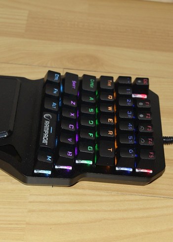 Rampage KB-R77 Blue Switch Oyuncu Klavyesi - Görsel 3