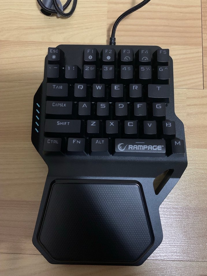 Rampage KB-R77 Blue Switch Oyuncu Klavyesi - Görsel 4