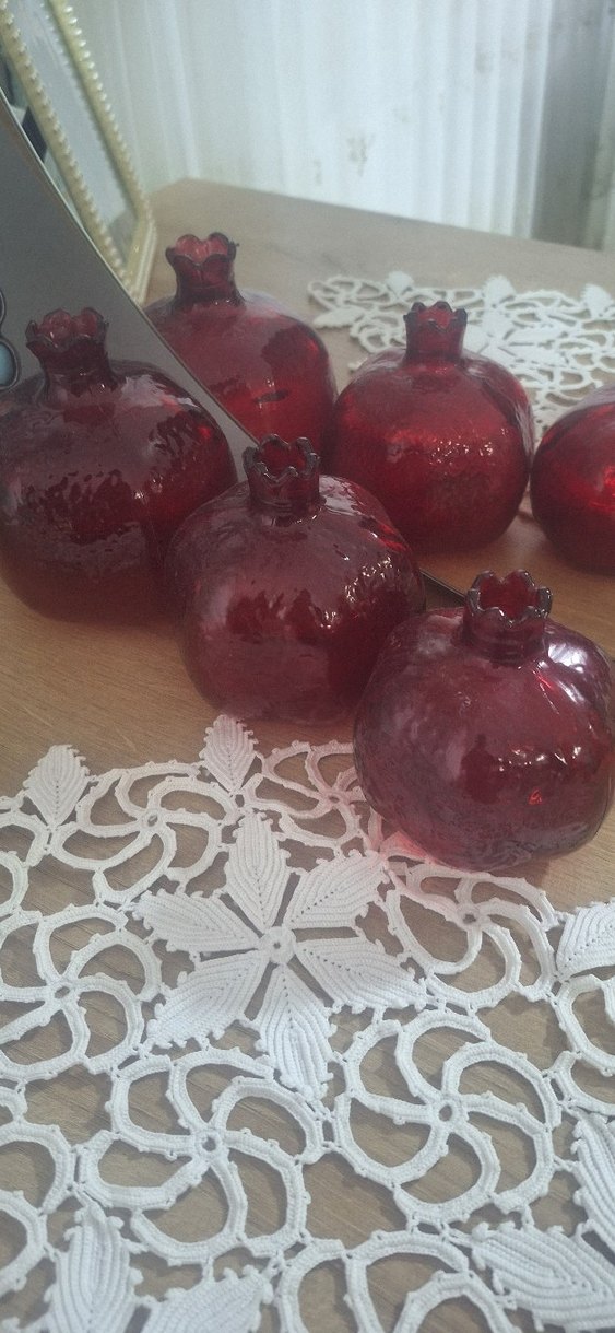 Kırmızı Renkli Nar Figürleri - Görsel 2
