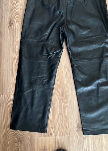 Kadın Siyah Deri Kemerli Pantolon - Görsel 3