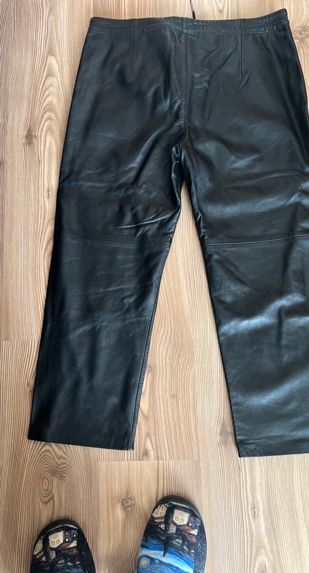Kadın Siyah Deri Kemerli Pantolon - Görsel 3