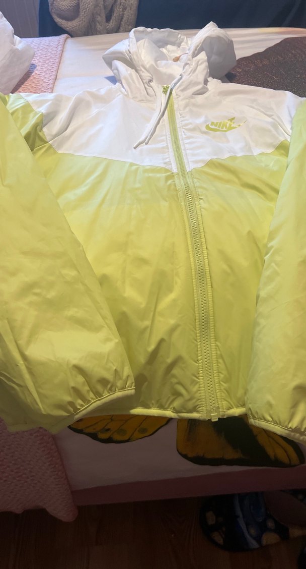 Nike kadın yeşil beyaz içi pofuduk mevsimlik mont hiç giyilmedi - Görsel 3
