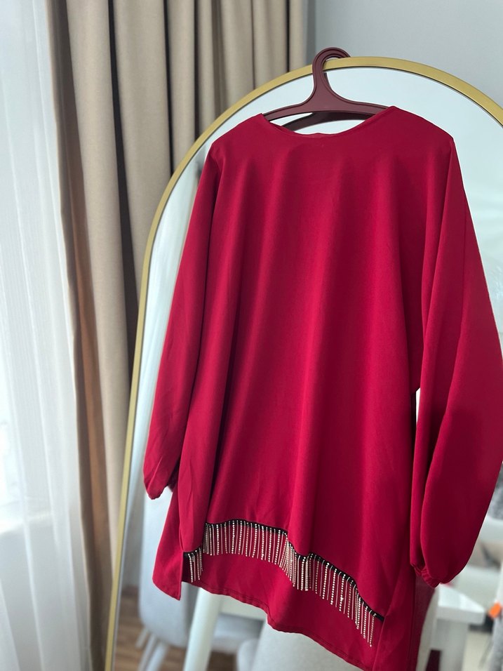 Kırmızı Uzun Kollu Salaş Tunik pantolon şal ve kemerlidir - Görsel 2