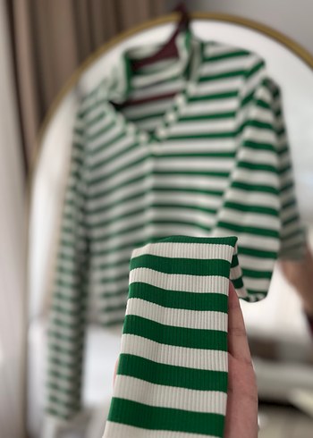 Düğmeli Yeşil Çizgili Balıkçı Yaka Kazak - Görsel 2