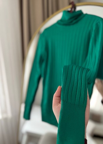 Kadın Yeşil Boğazlı Triko Kazak - Görsel 2