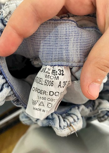 Gri Kadın Kemerli Bol Kesim Denim Pantolon - Görsel 3