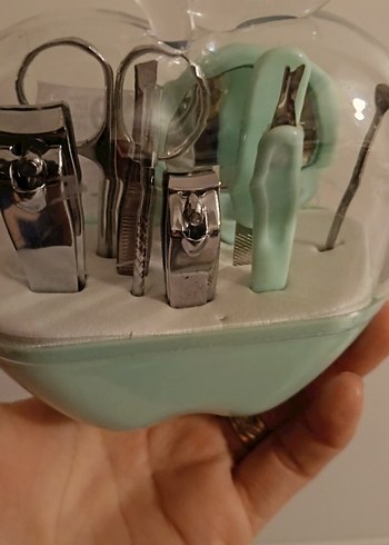 Turkuaz Elma kutusunda Manikür Seti - Görsel 2