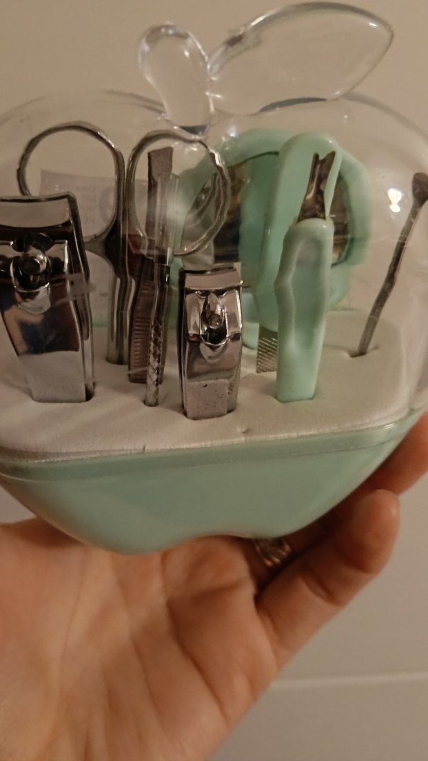 Turkuaz Elma kutusunda Manikür Seti - Görsel 2