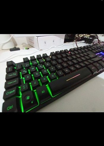 Renkli RGB Işıklı Multimedya Klavye - Görsel 2