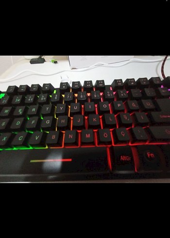 Renkli RGB Işıklı Multimedya Klavye - Görsel 3