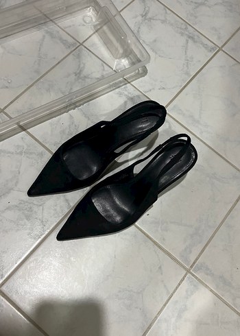 Siyah Tokalı Stiletto Kadın Ayakkabı - Görsel 3