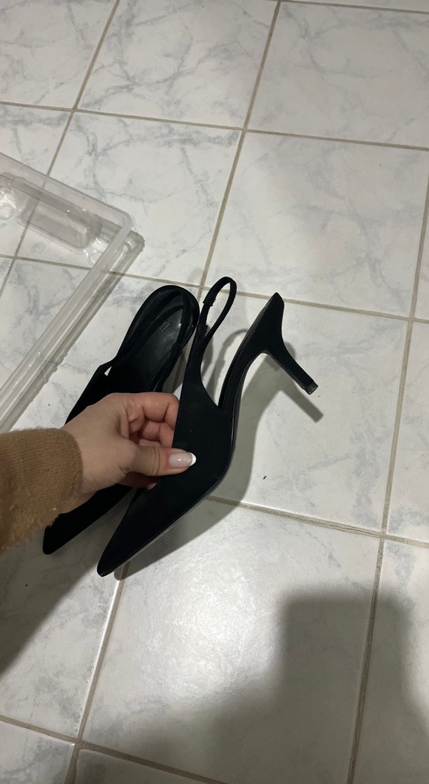 Siyah Tokalı Stiletto Kadın Ayakkabı - Görsel 4