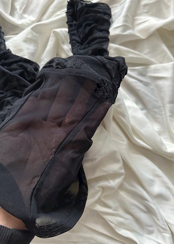 Siyah Gotik Fırfırlı Strappy Büstiyer - Görsel 3