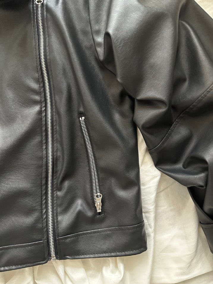 Siyah Deri Biker Ceket, Bol Kesim, Mini Boy - Görsel 3